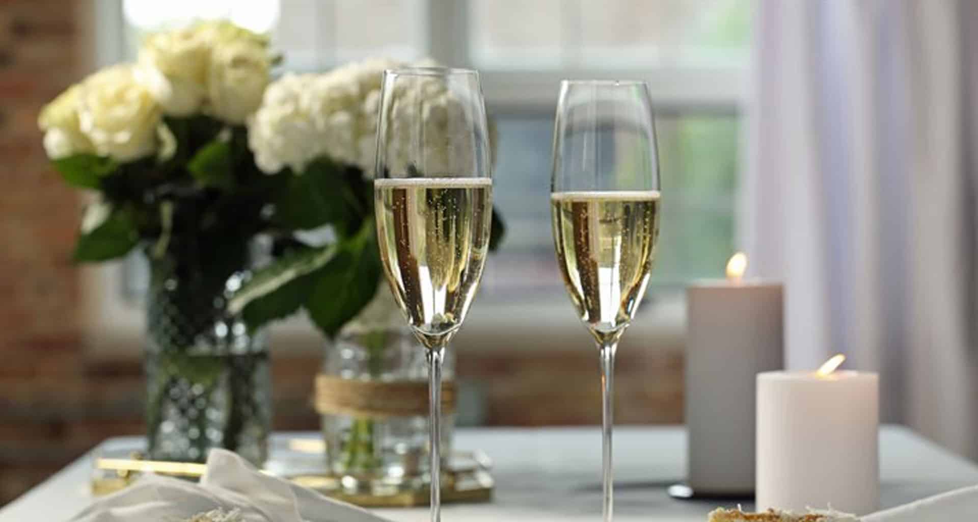 Ideas for simple but elegant wedding place settings