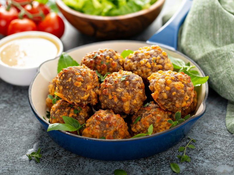 Sauasage balls with cheese and sauce